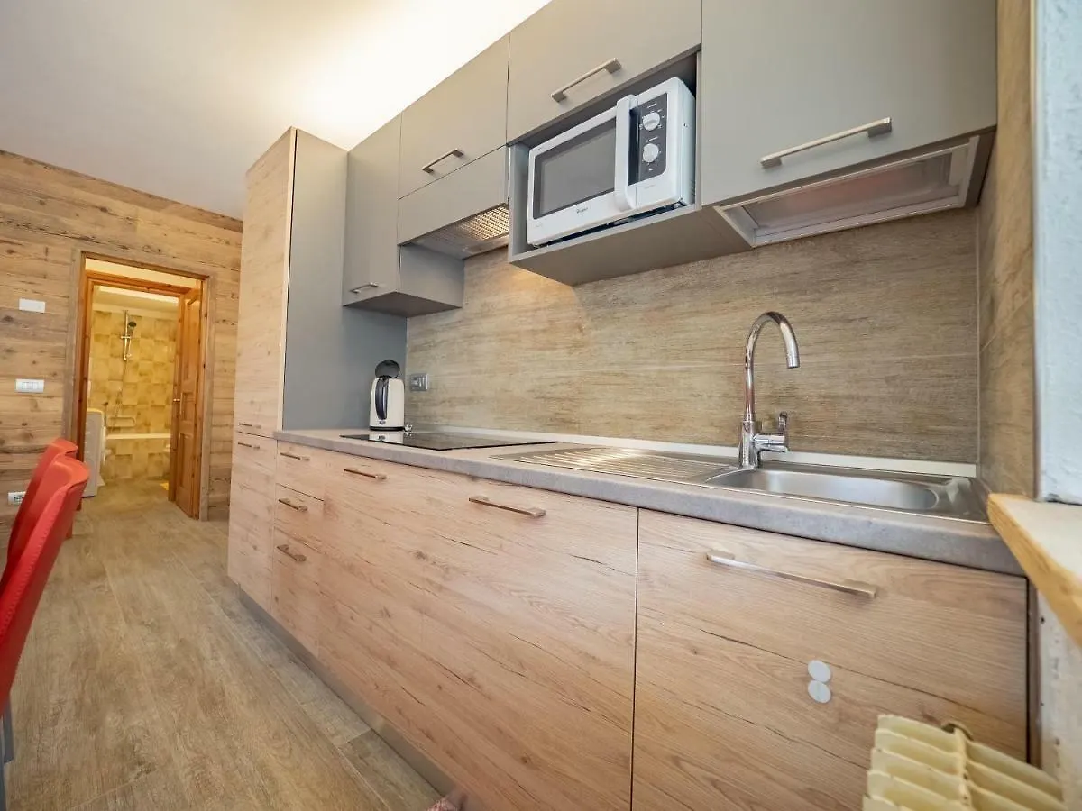 Leveron Apartments Livigno Italy