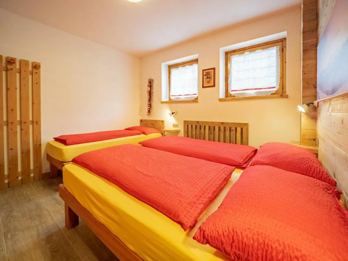 Leveron Apartments Livigno 0*,  Italy